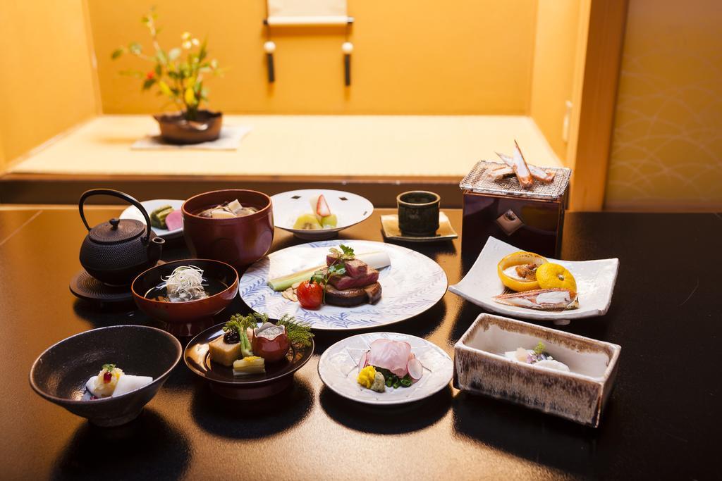 ホテル 名月荘 上山市 エクステリア 写真
