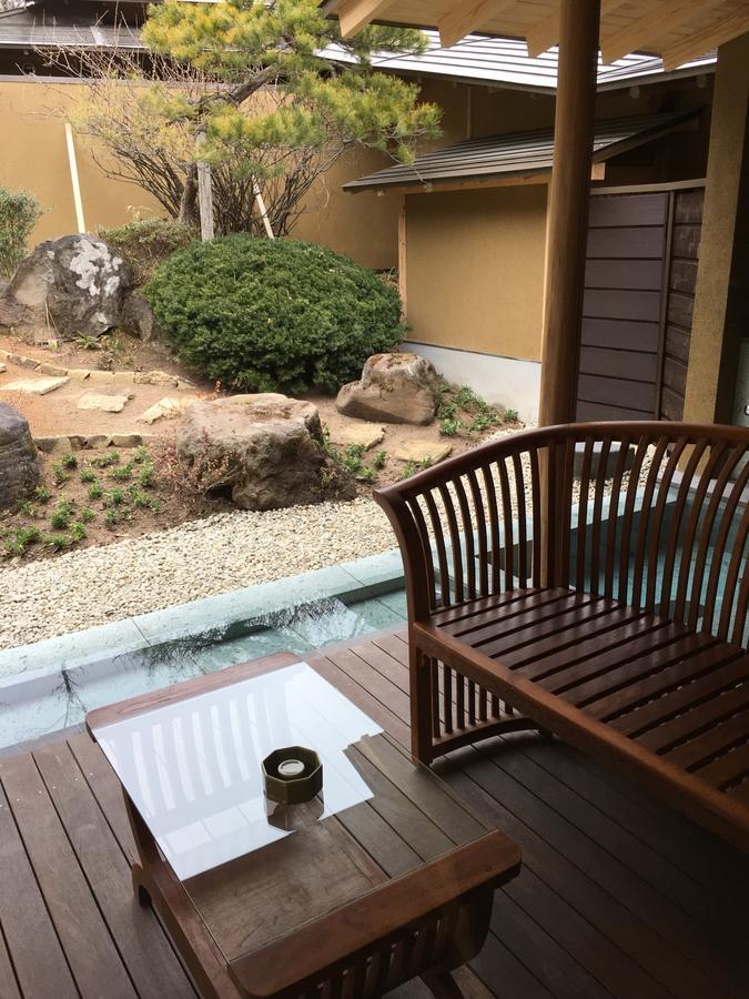ホテル 名月荘 上山市 エクステリア 写真